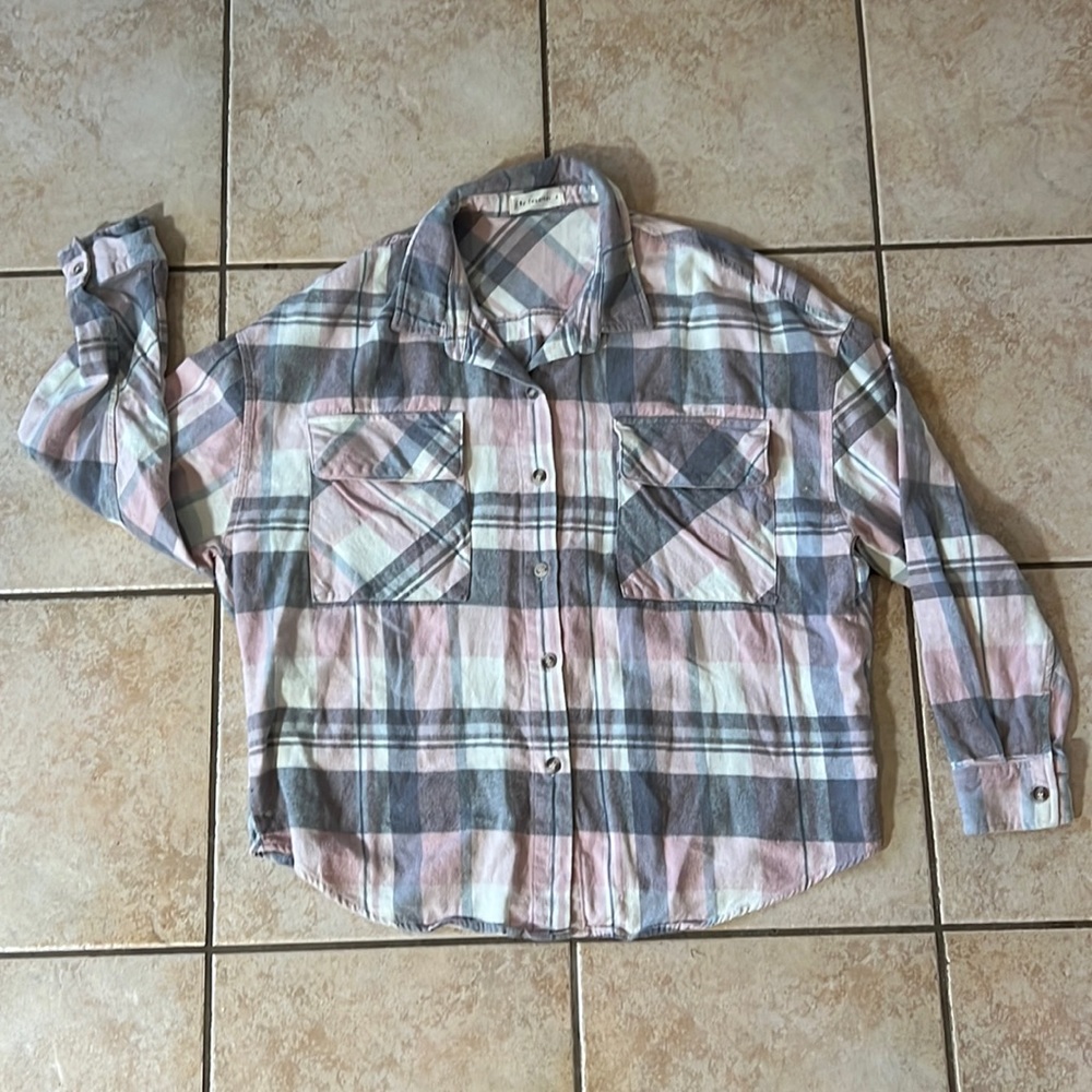 By Together Plaid Flannel Long Sleeve Boxy‎ Button Down Pink & Gray, Sz Small